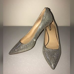 Michael Kors Kitten Pump